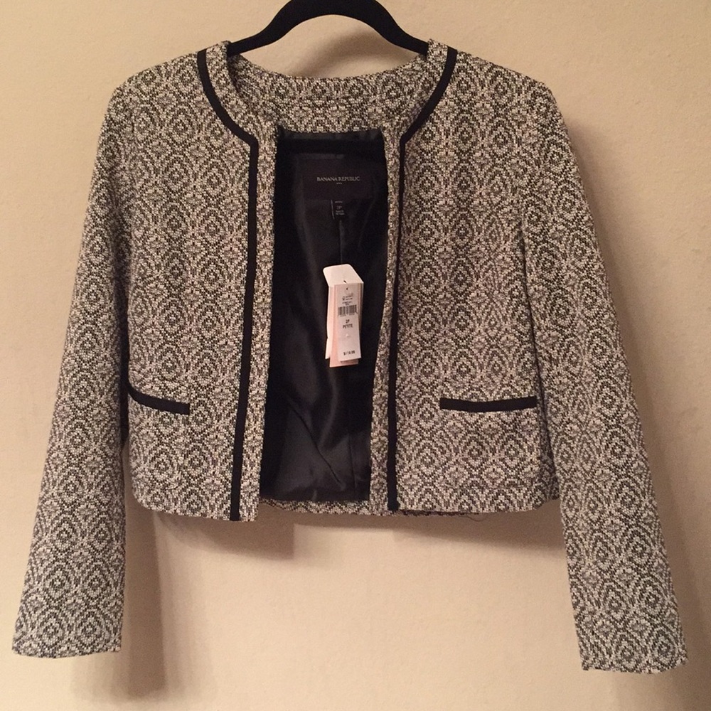 Banana Republic Gray Blazer NWT never worn
